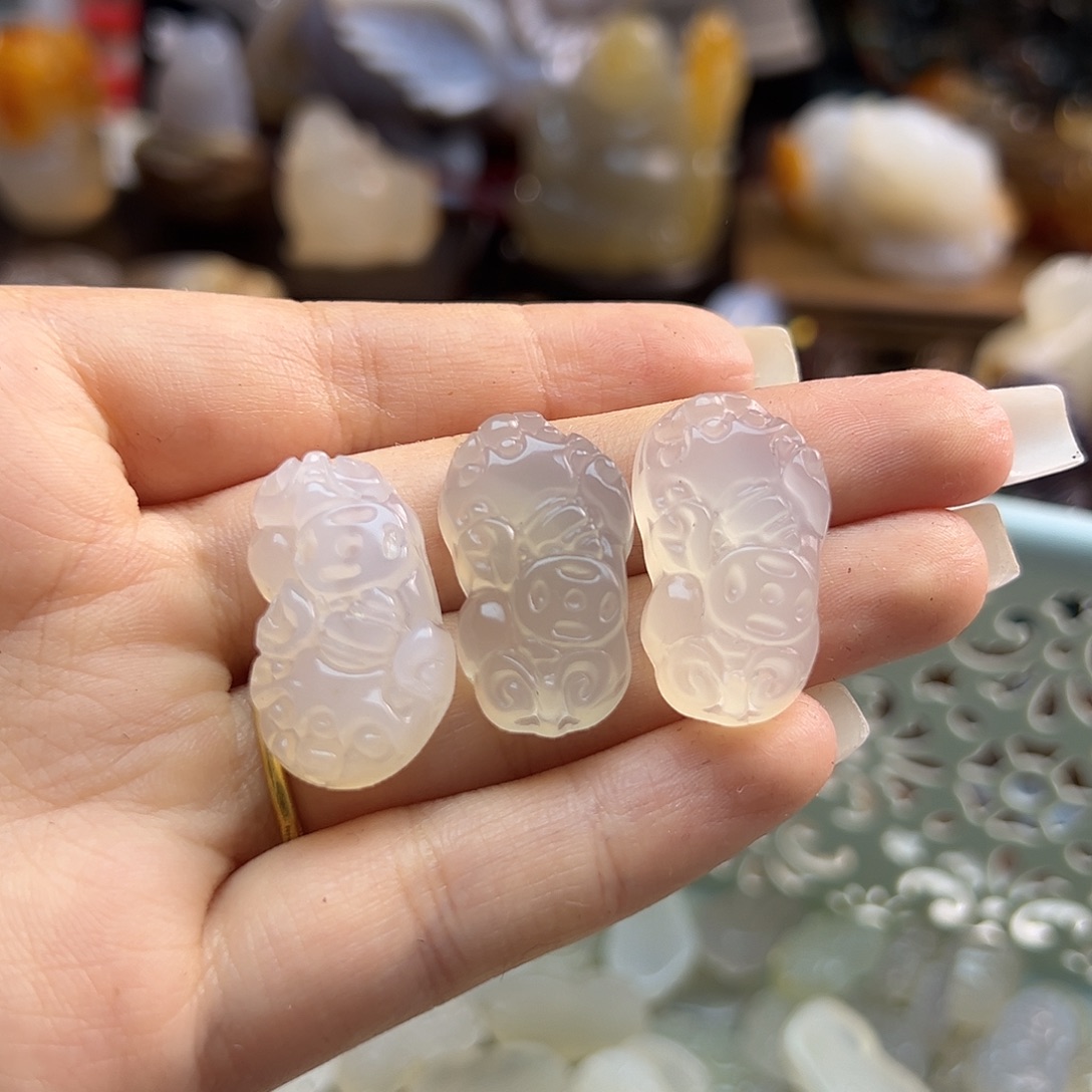 玛瑙/玉髓未镶嵌颈饰