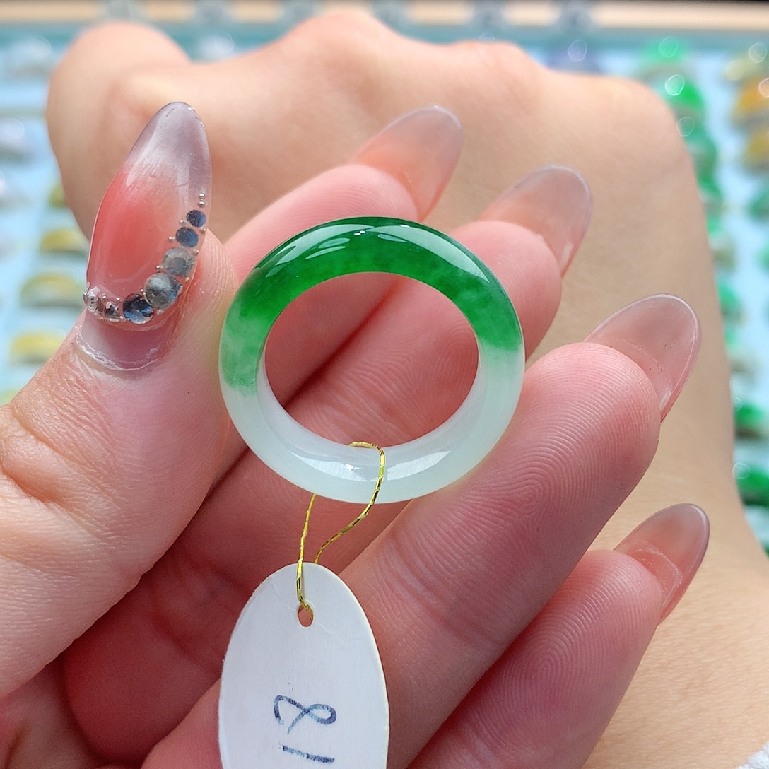 翡翠戒指未镶嵌18号