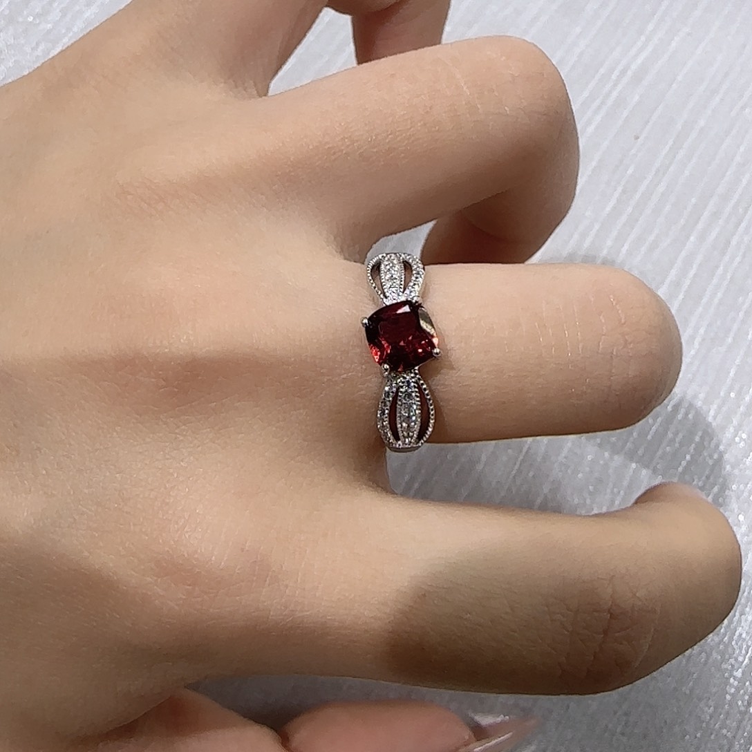 石榴石戒指银S925镶嵌方糖设计鸽血红