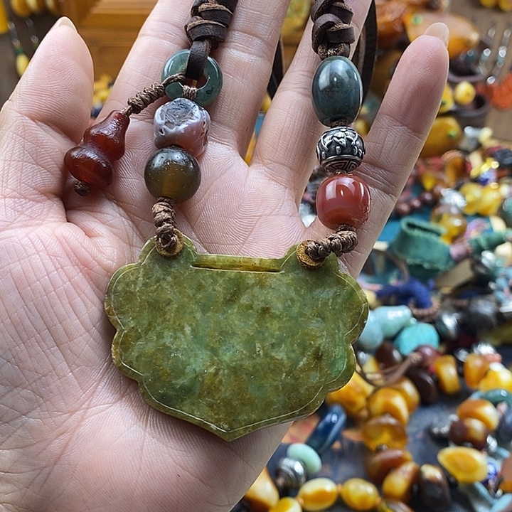 翡翠未镶嵌项链项链