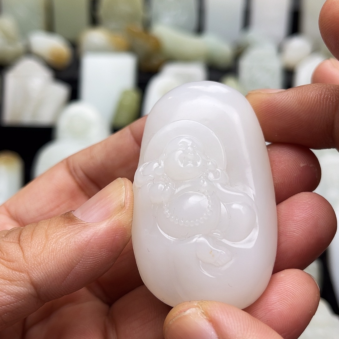 和田玉颈饰未镶嵌