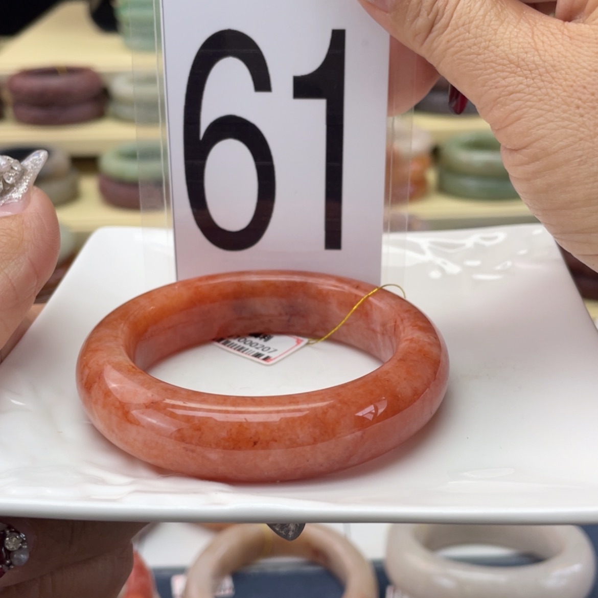 【闪购商品】石英质玉手镯未镶嵌