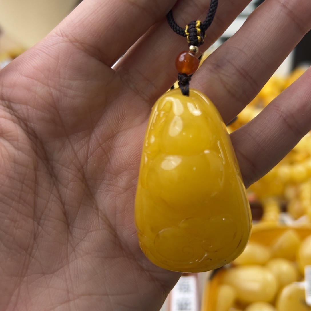 琥珀珠宝奇石未镶嵌