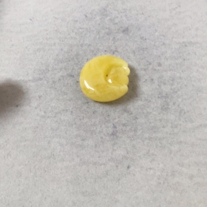 蜜蜡裸石未镶嵌吊坠