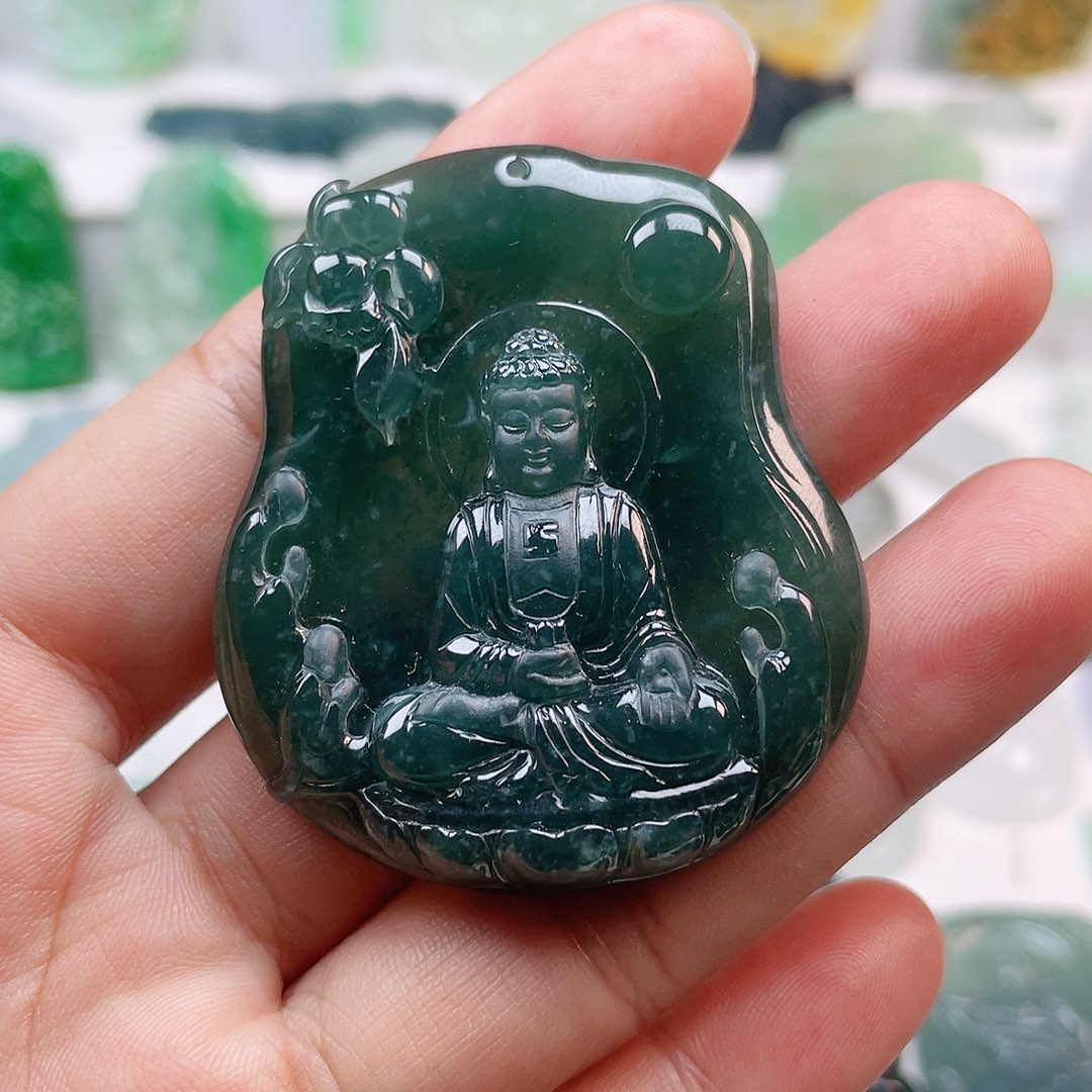 翡翠颈饰未镶嵌阿弥陀佛