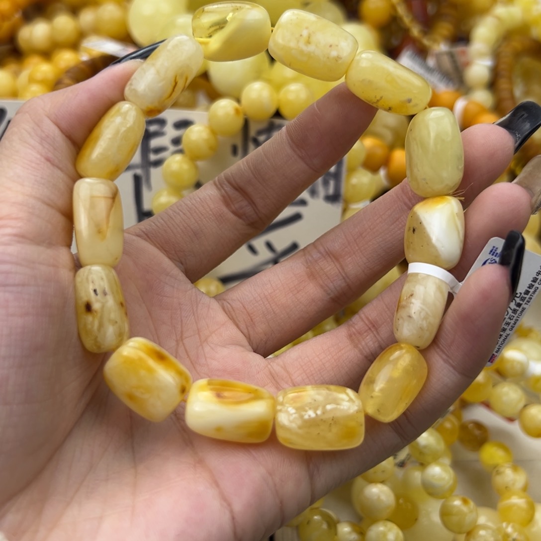 琥珀珠宝奇石未镶嵌