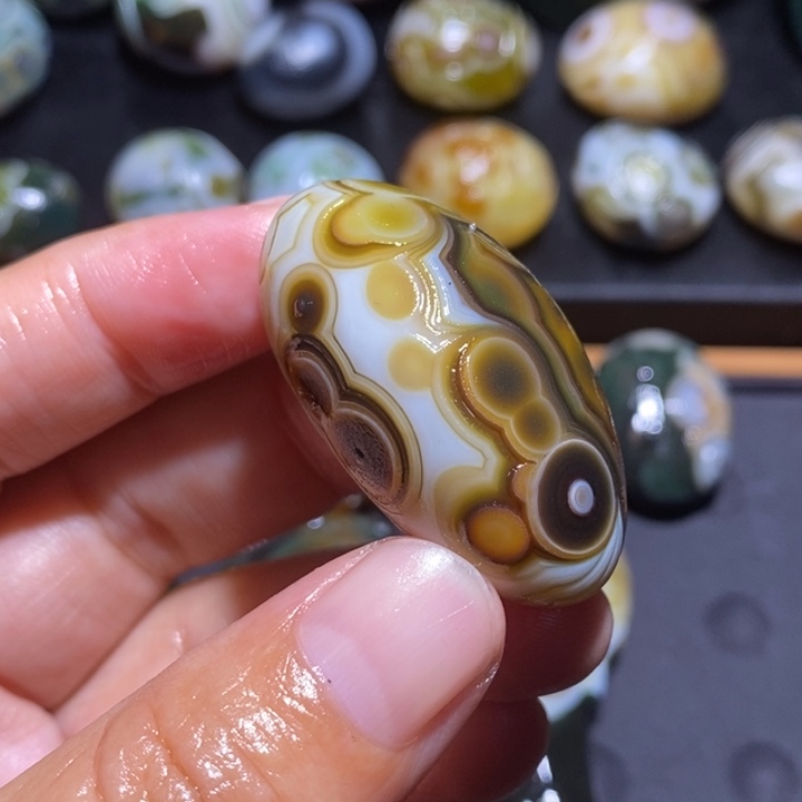 未镶嵌玛瑙/玉髓珠宝半成品149