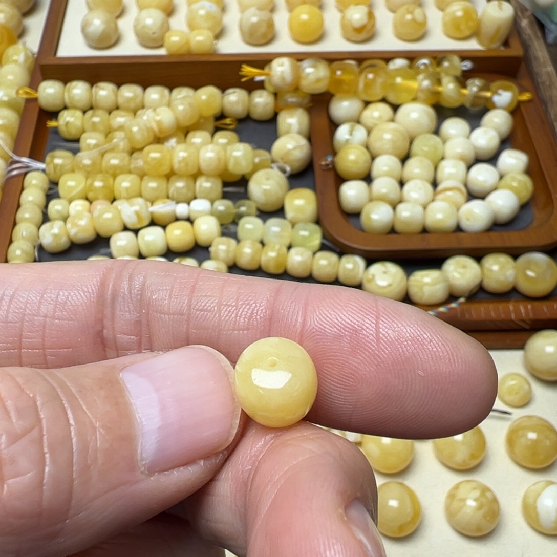 P***y琥珀未镶嵌裸石琥珀蜜蜡