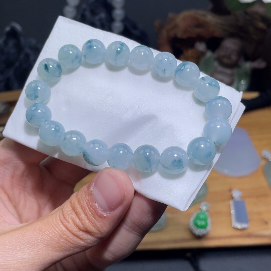 定制翡翠未镶嵌手串