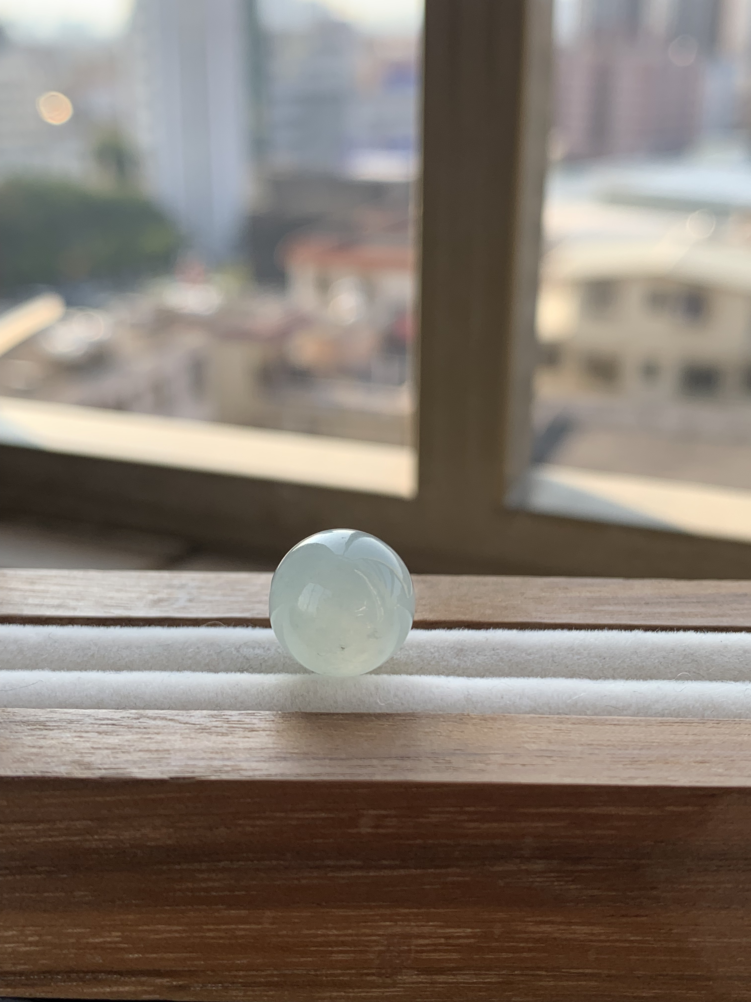 天然缅甸翡翠- 冰圆珠11.3mm