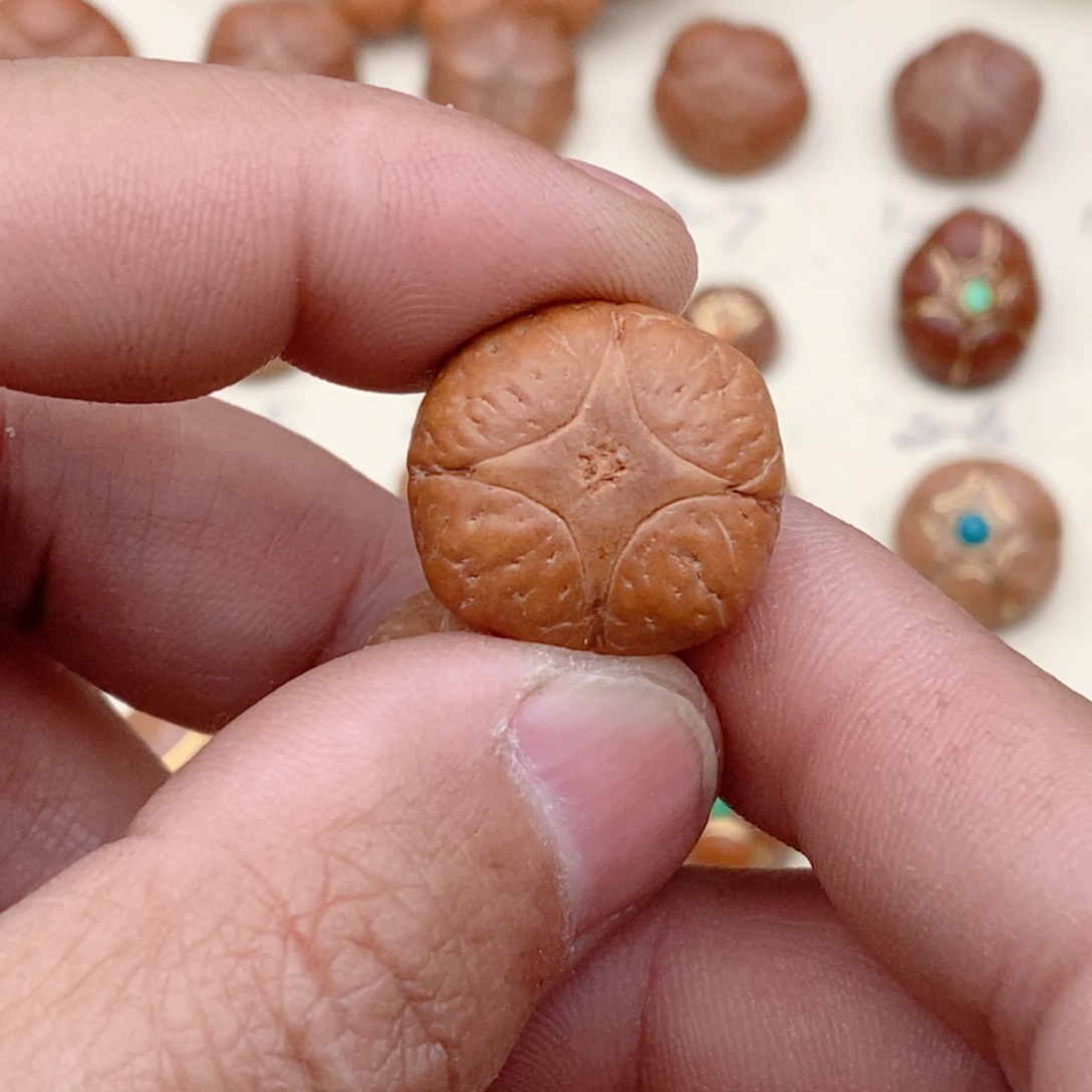 龙眼菩提吊坠鸿*麒麟