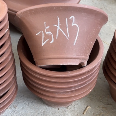 紫砂花盆  100-7。 25-13