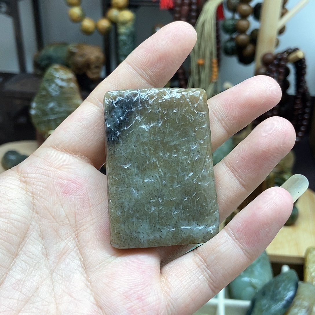 岫岩河磨玉（透闪石质玉）把件未镶嵌