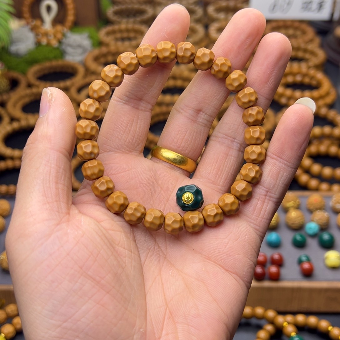 7***.吊坠猴头核桃无相➕无相绿