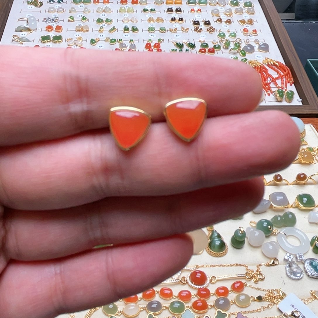 和田玉耳钉银S925镶嵌