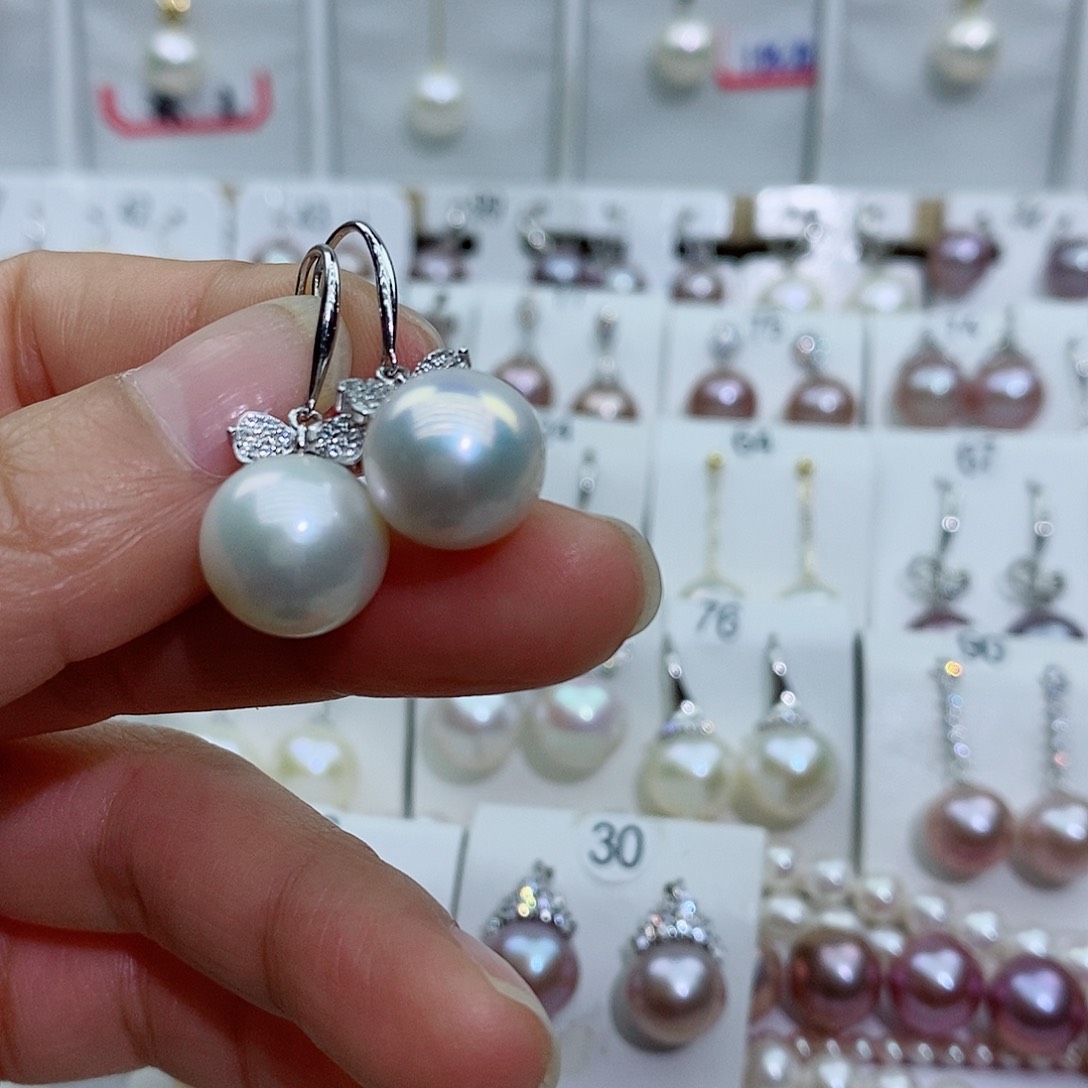 淡水珍珠银S925镶嵌吊坠(赠链)