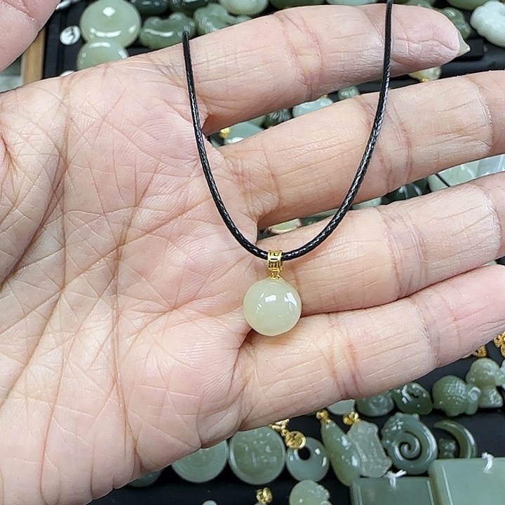 和田玉18K金镶嵌吊坠(不含链)