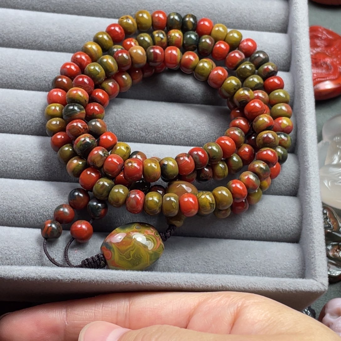 南红玛瑙手串未镶嵌