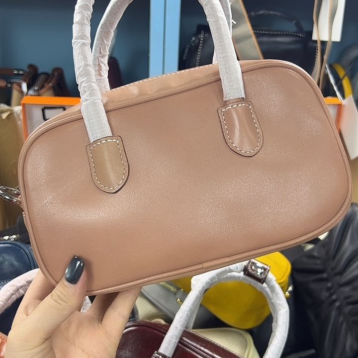 蚕丝牛剖层皮革羊皮（革）小牛剖层皮革