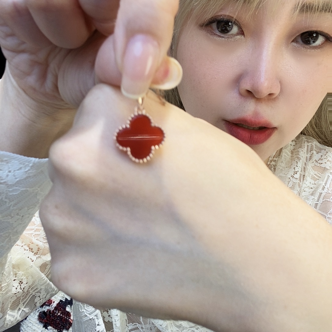 玛瑙/玉髓18K金镶嵌吊坠(不含链)15红