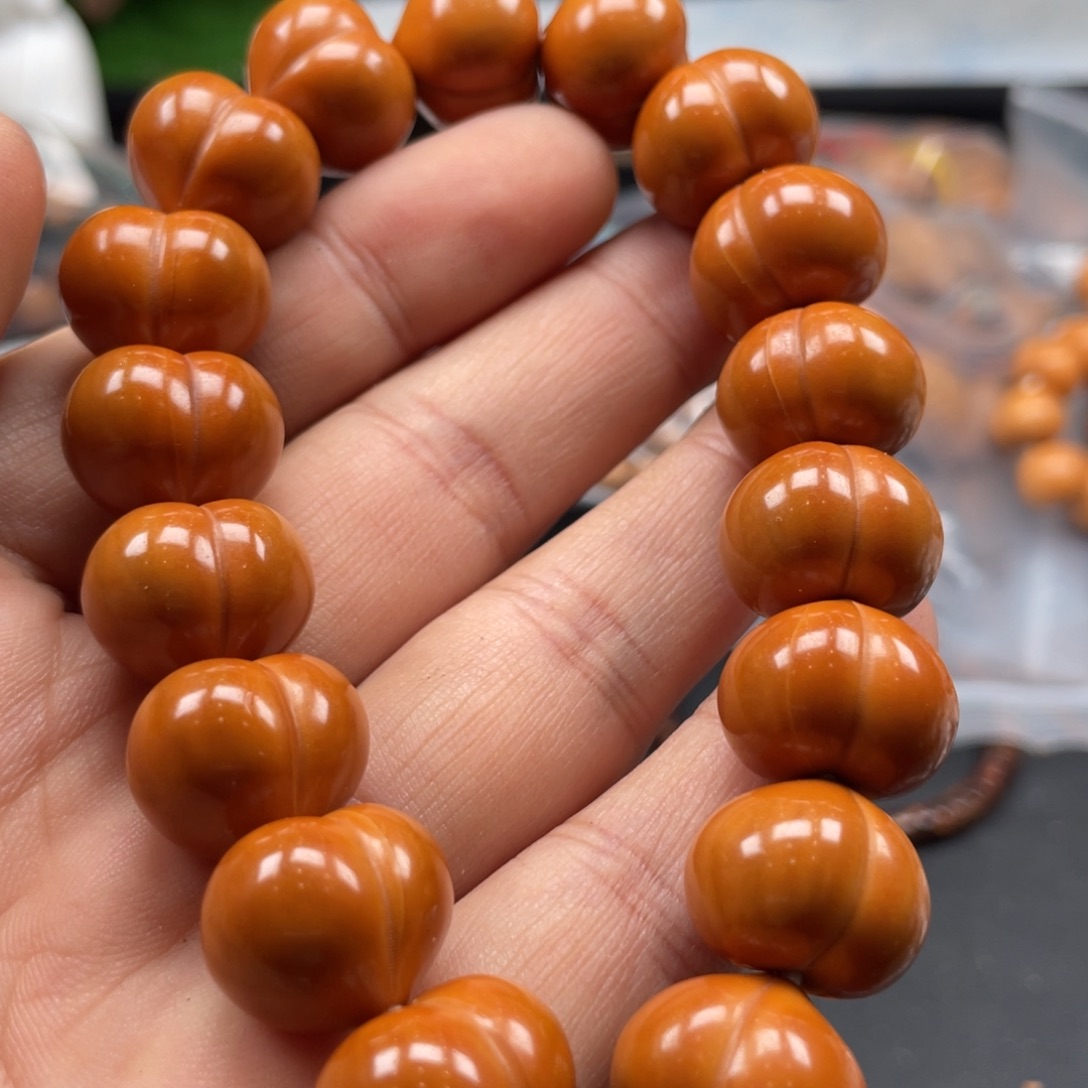 橄榄核吊坠猴头虫