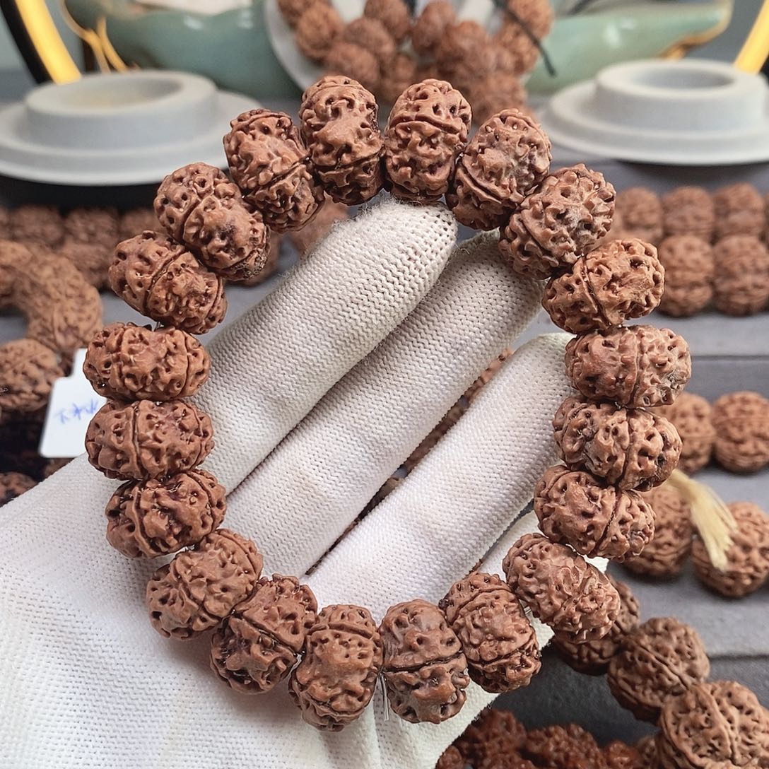 吊坠金刚菩提19mm天然纽扣扇面