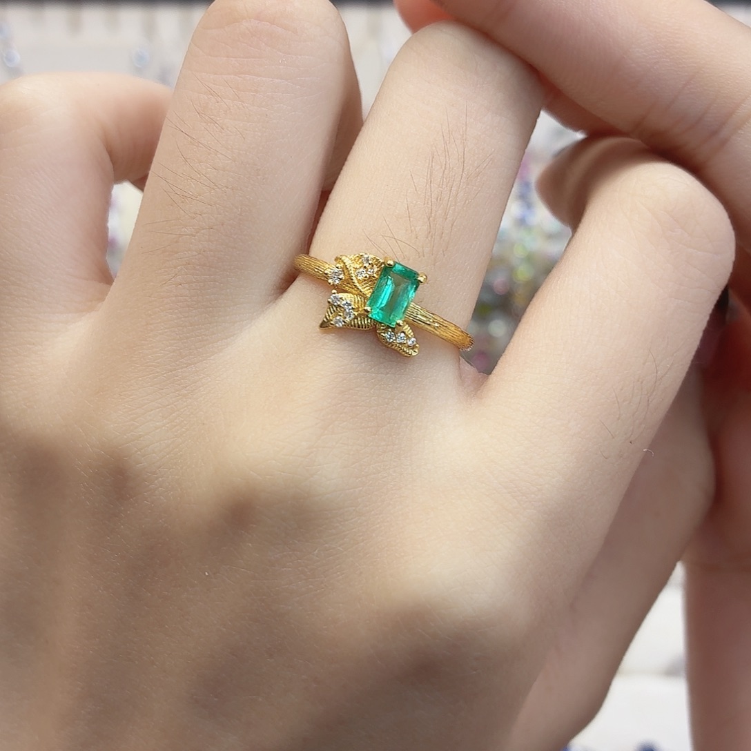 祖母绿银S925镶嵌戒指