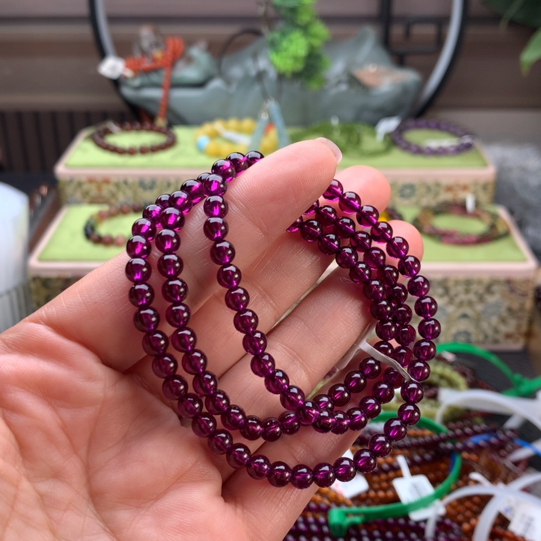 奶***糖石榴石手串未镶嵌手串5.3