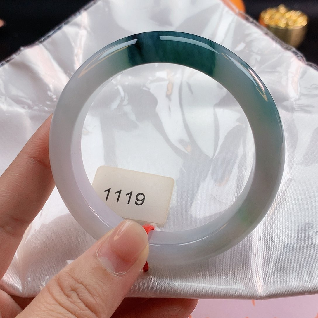 翡翠手镯未镶嵌56圈1119