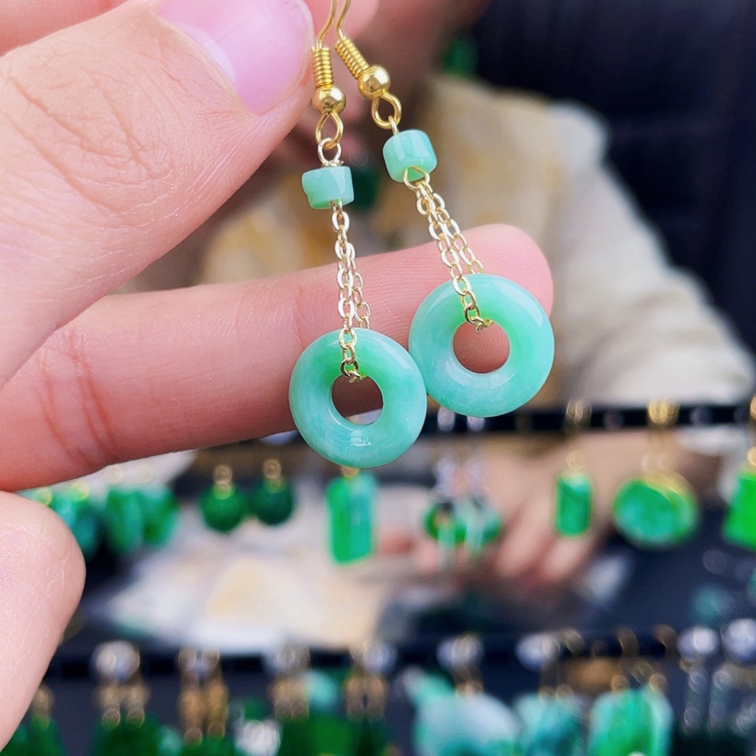 翡翠未镶嵌耳饰饰品