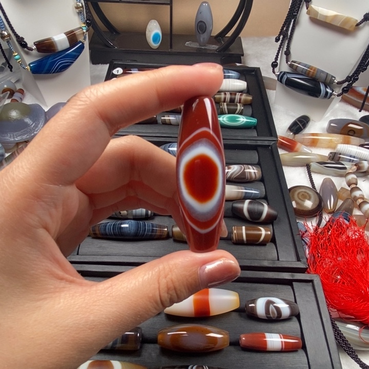 衢***司玛瑙/玉髓未镶嵌颈饰