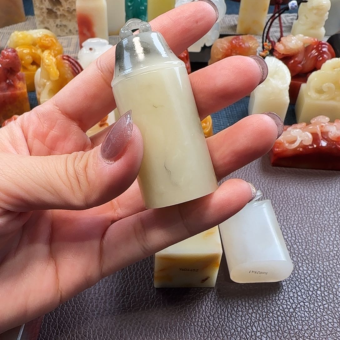 寿山石鸿****石寿山石寿山石寿山石