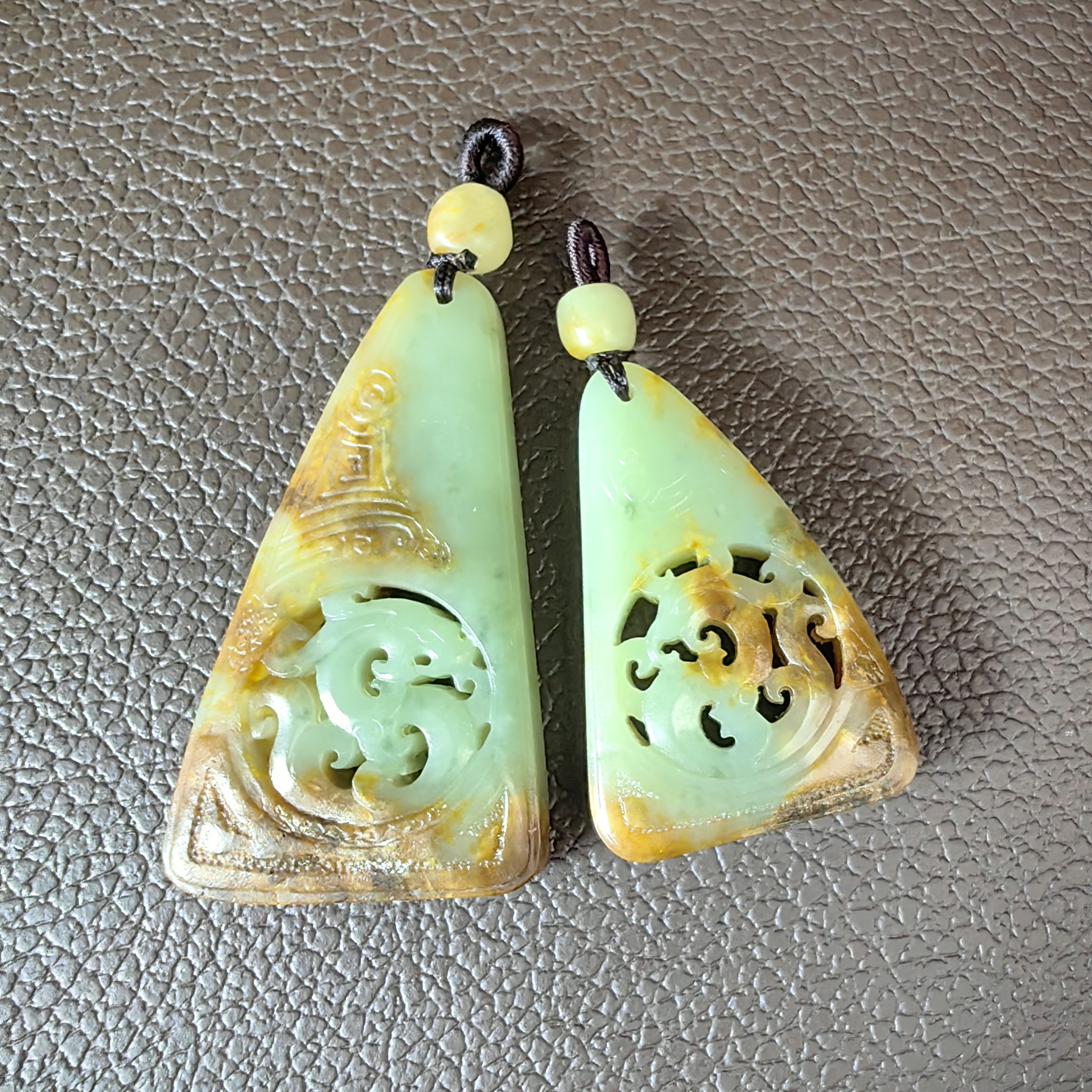 河磨玉龙凤对牌（龙凤呈祥）