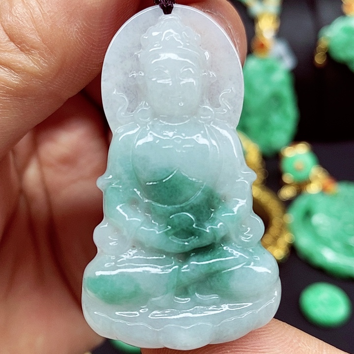 翡翠颈饰未镶嵌吊坠