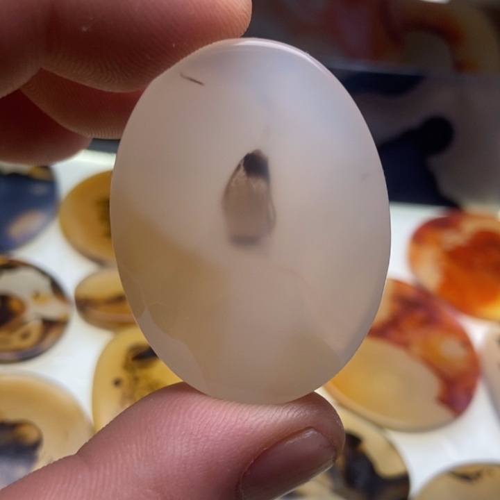 【闪购商品】玛瑙/玉髓颈饰未镶嵌