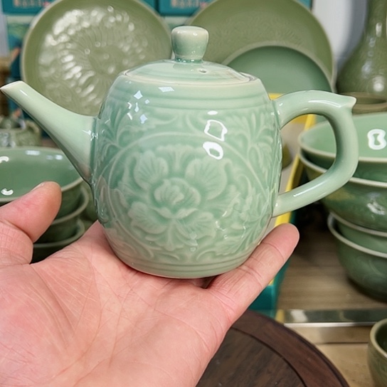 耀州窑瓷器牡丹壶1个