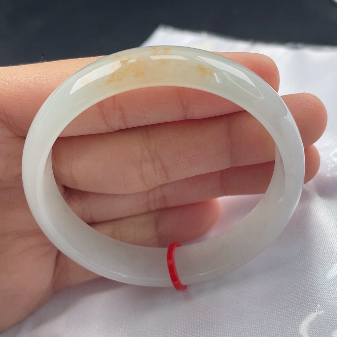 翡翠未镶嵌手镯52圈