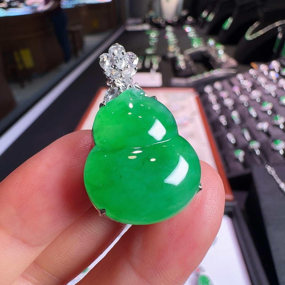 翡翠18K金镶嵌吊坠(不含链)