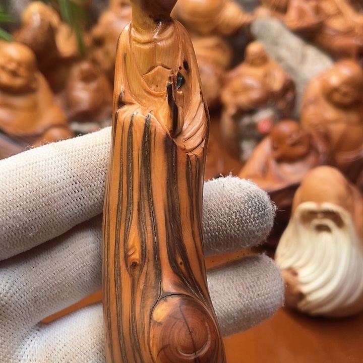 柏木（崖柏）Jjjggyvfhvhui