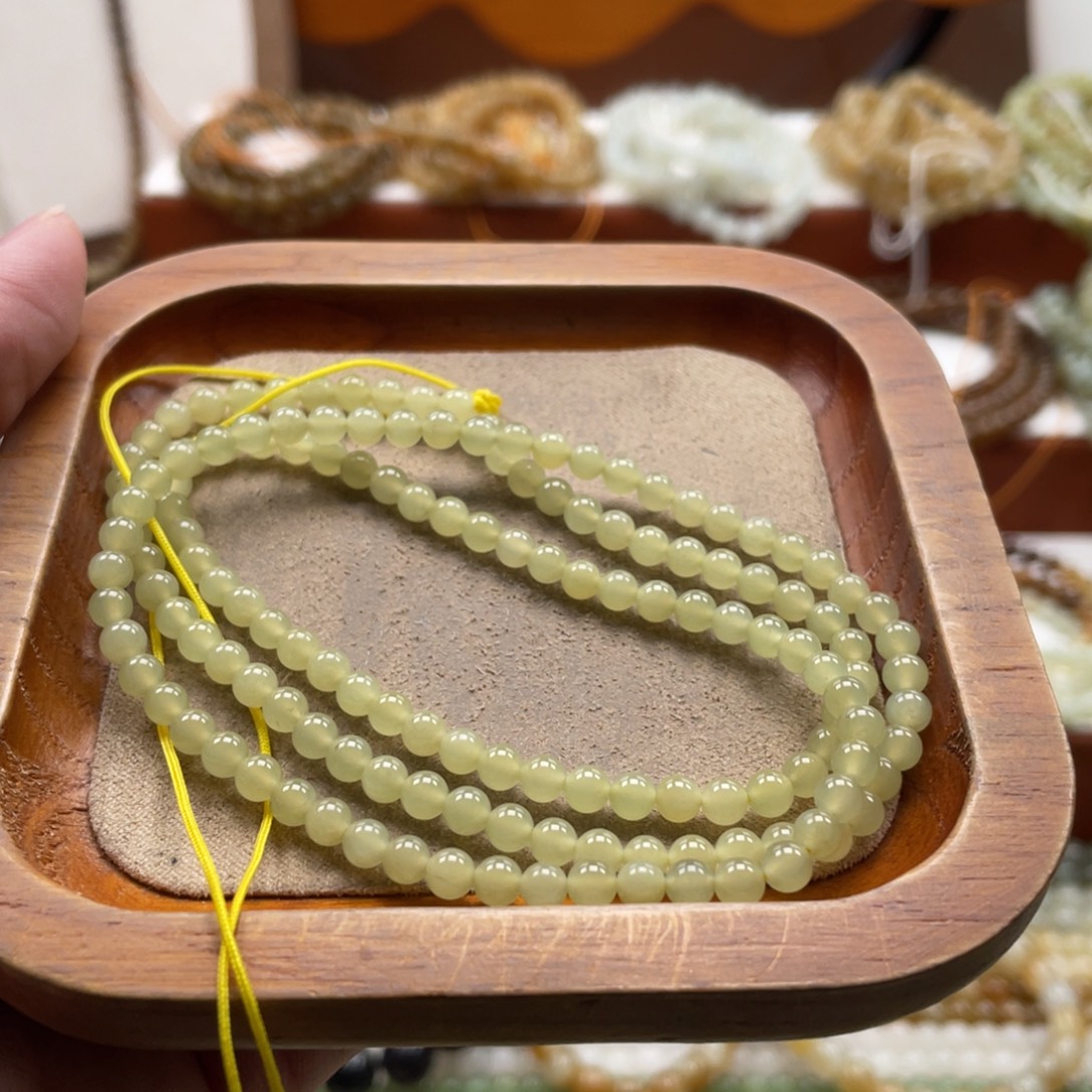 和田玉未镶嵌毛衣链珠串4mm