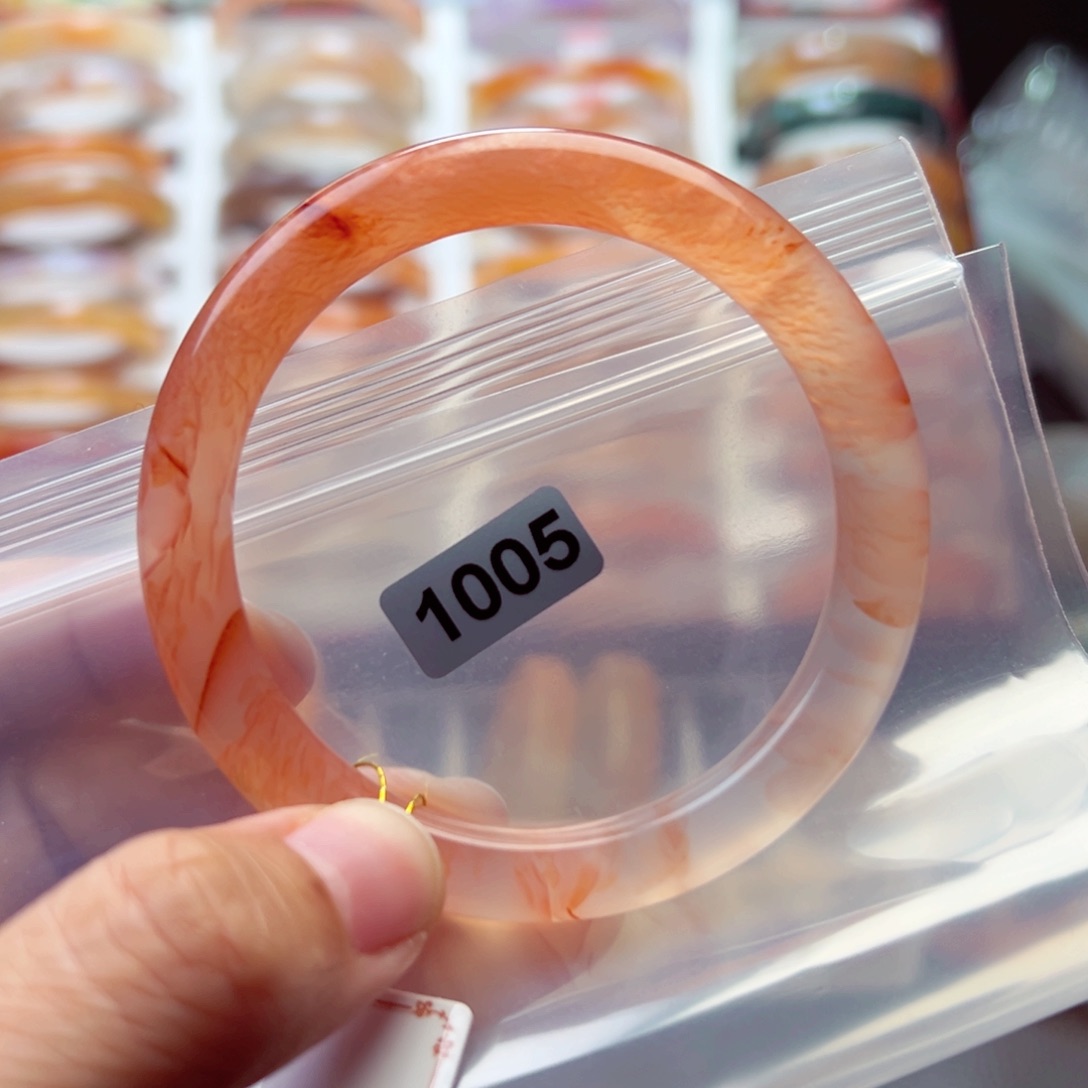 玛瑙/玉髓手镯未镶嵌坐****?