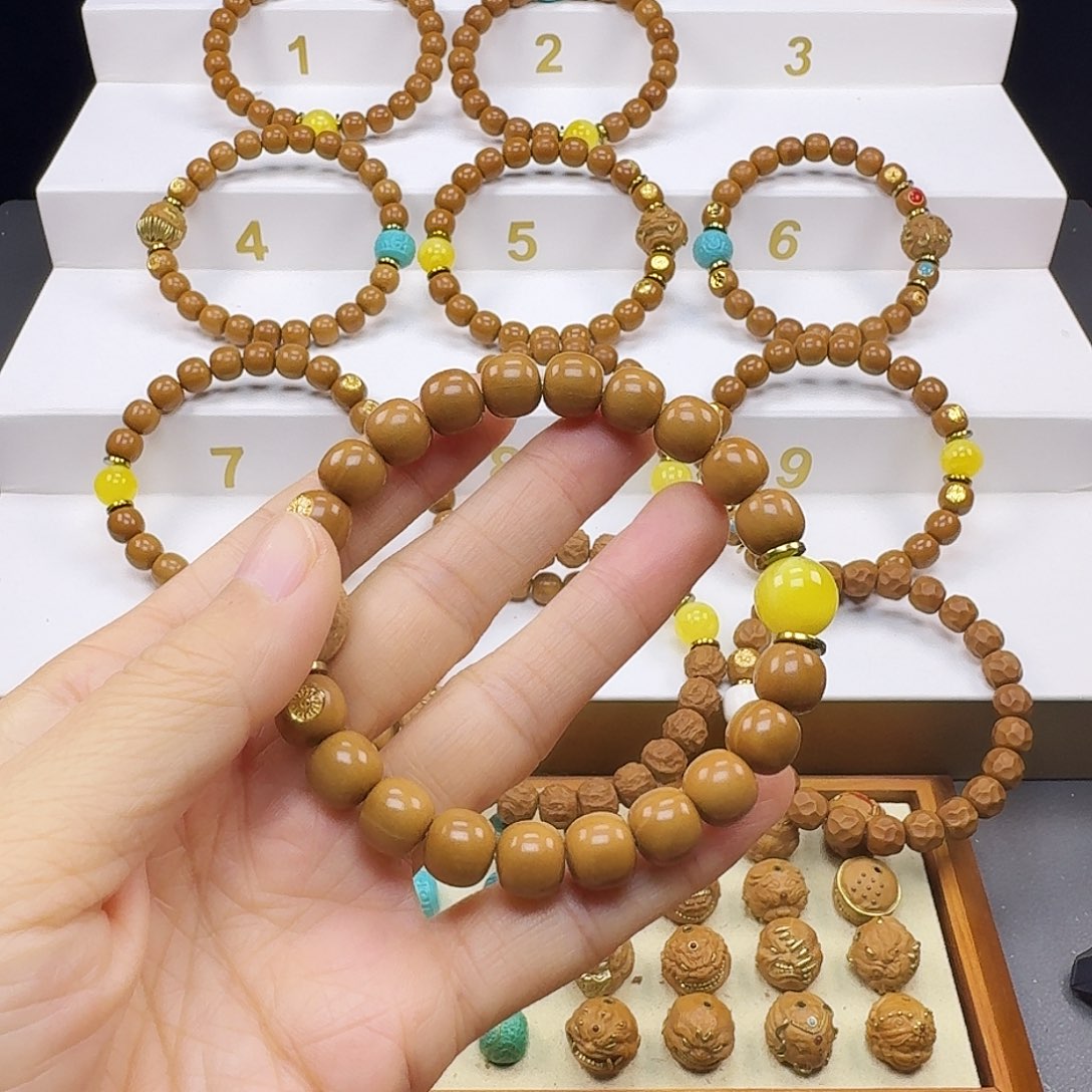 诗****吊坠猴头核桃猴头手串