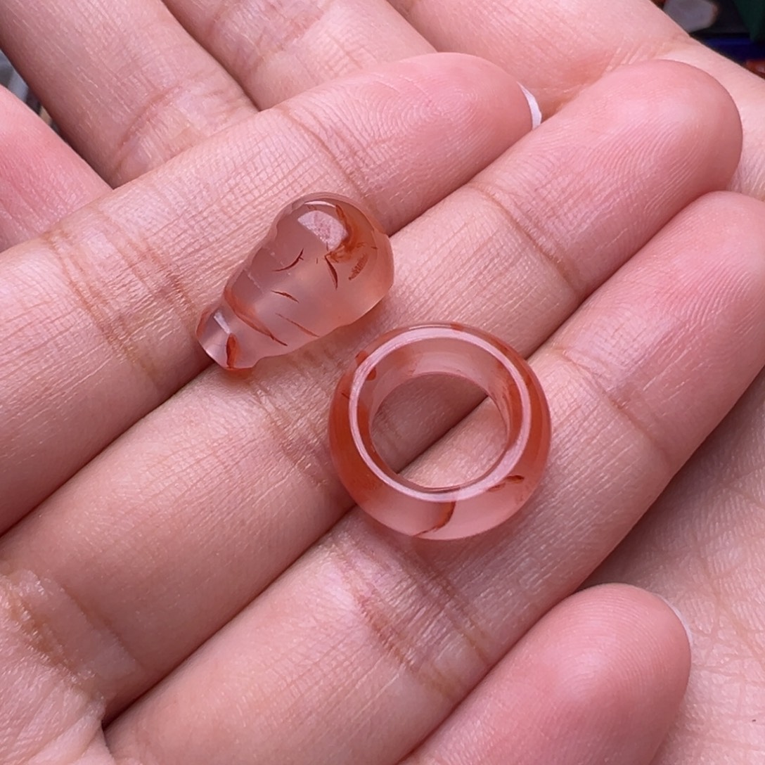 藏***韵南红玛瑙未镶嵌珠宝奇石