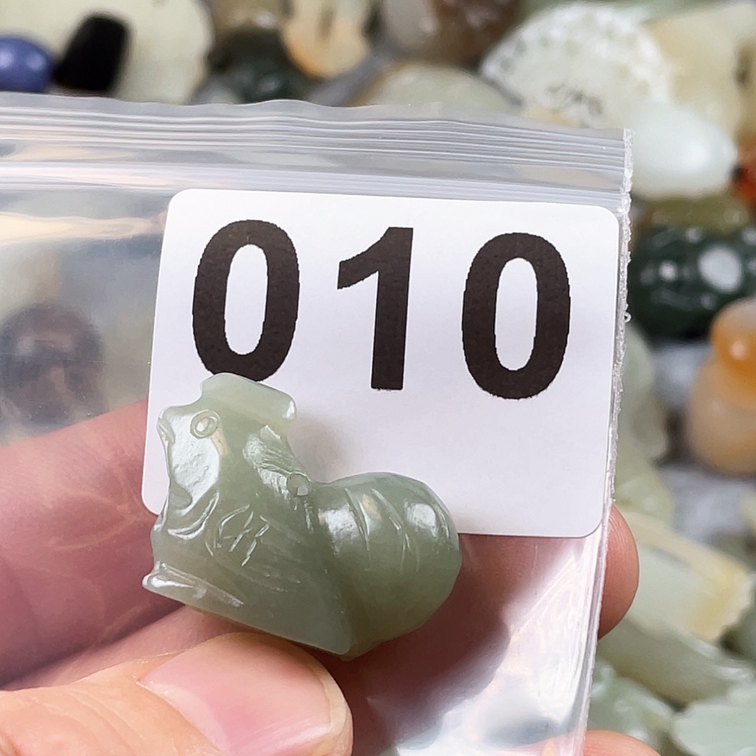 和田玉（糖玉）颈饰未镶嵌