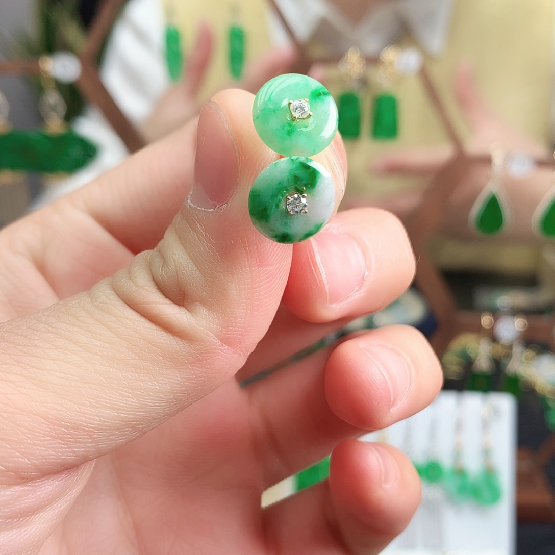 翡翠耳饰18K金镶嵌耳饰