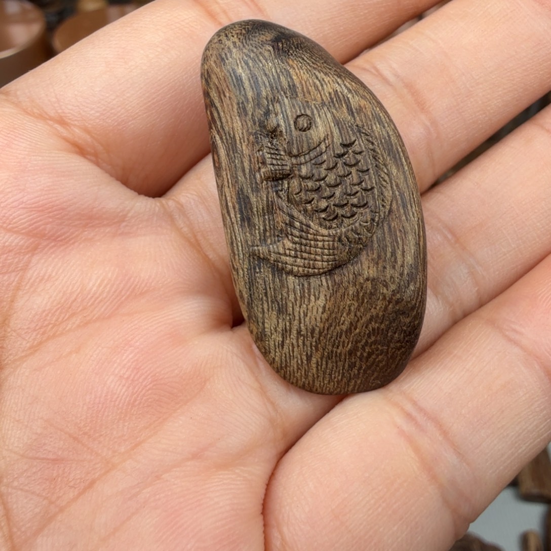 沉香沉香碎屑文莱沉水 3.7 克