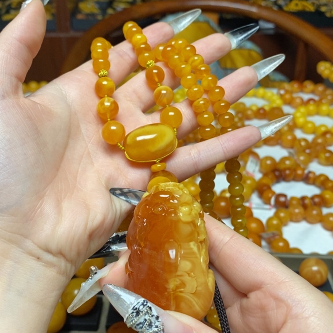 【闪购商品】蜜蜡颈饰未镶嵌九***儿项链