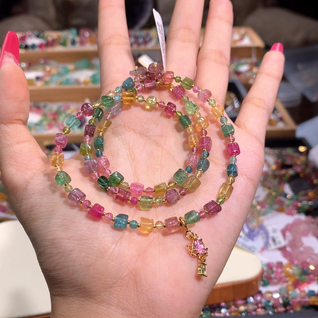 未镶嵌多样性发货其一碧玺