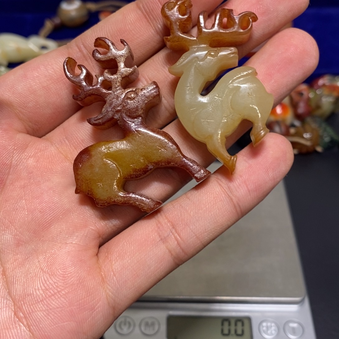 玉***引玛瑙/玉髓未镶嵌颈饰