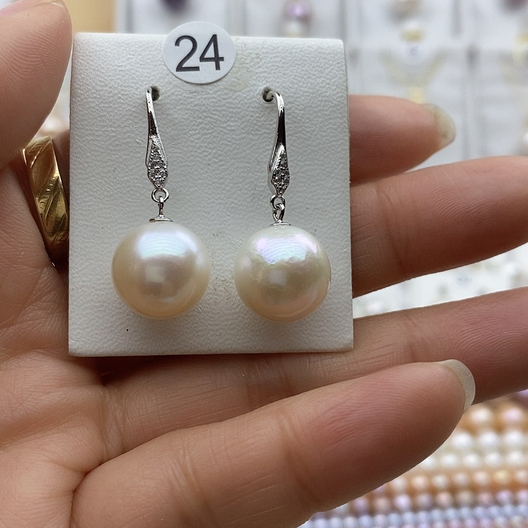 淡水珍珠吊坠(赠链)银S925镶嵌未**期